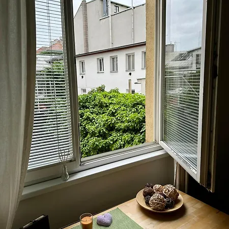 Downtown Apartments Kozatska Prag Exterior foto