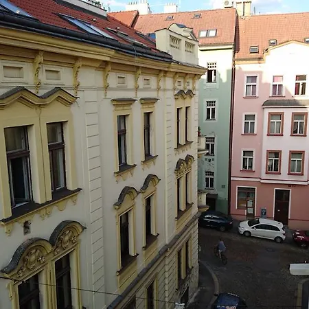 Downtown Apartments Kozatska Prag Exterior foto