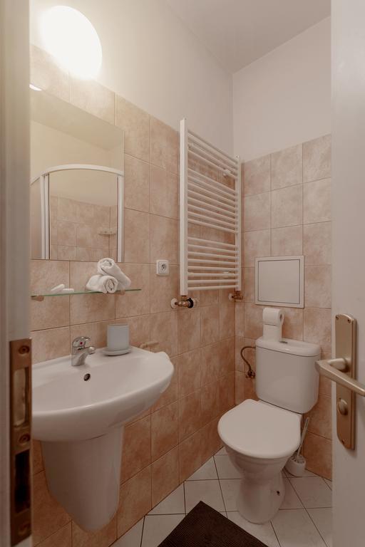 Apartment Downtown Apartments Kozatska *
