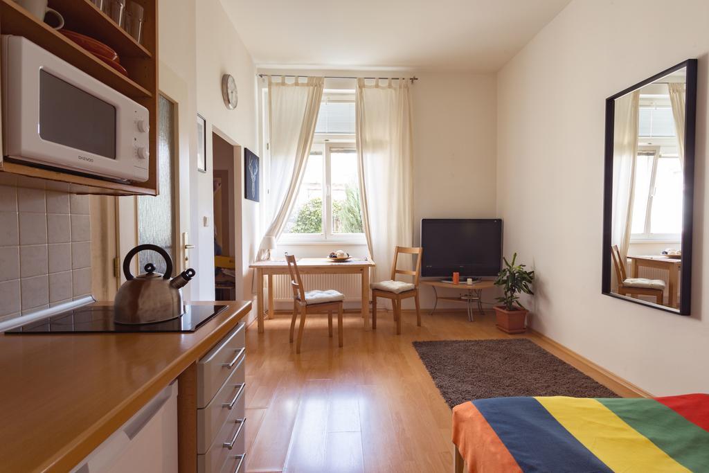 Apartment Downtown Apartments Kozatska
