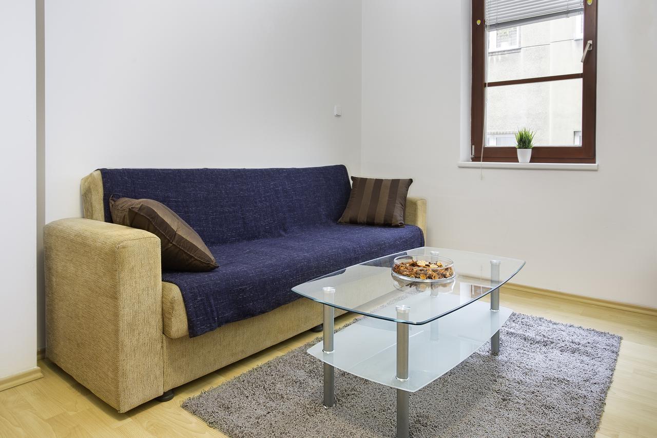 Downtown Kozatska Apartment